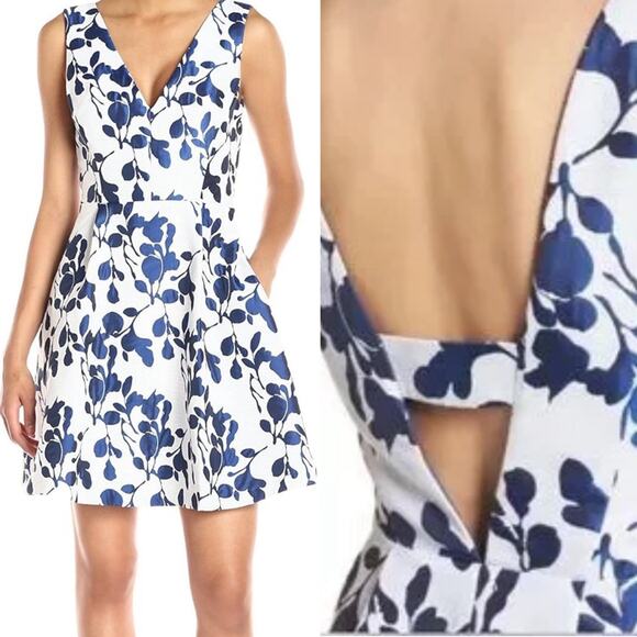 Betsey Johnson Floral Jacquard Dress Size 8 White Blue‎ Metallic Flower Print - Picture 1 of 9